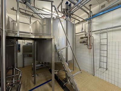 Overview picture of 2004 Fimatec s/s vertical storage tank 10.000L